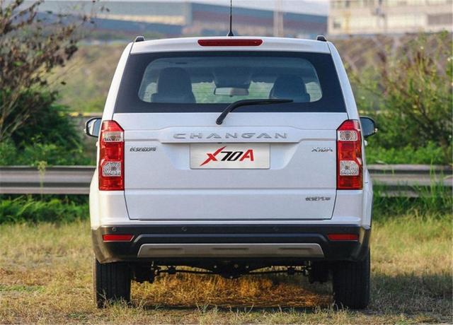 七座suv空间大内饰豪华推荐,新款国产大七座豪华内饰硬派越野