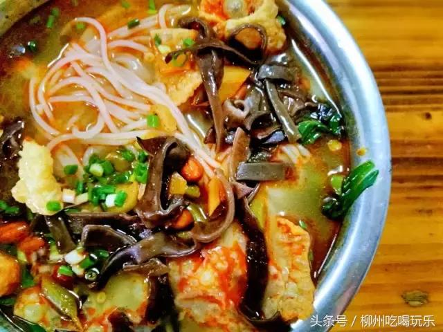 柳州哪里的螺蛳粉最正宗最好吃,柳州最老牌正宗的螺蛳粉
