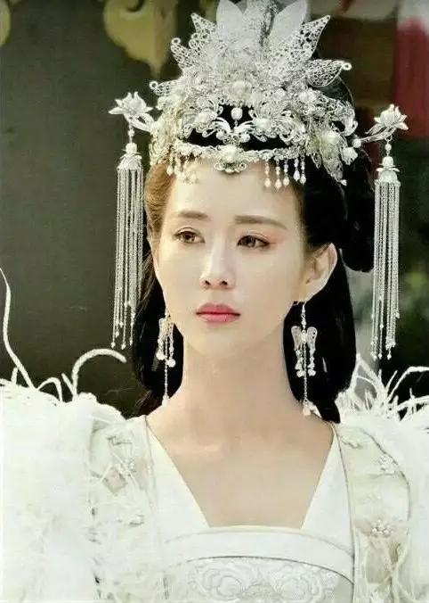 【美人阁】白衣如雪犹似画中仙。谁是你心目中的白衣女子（下）