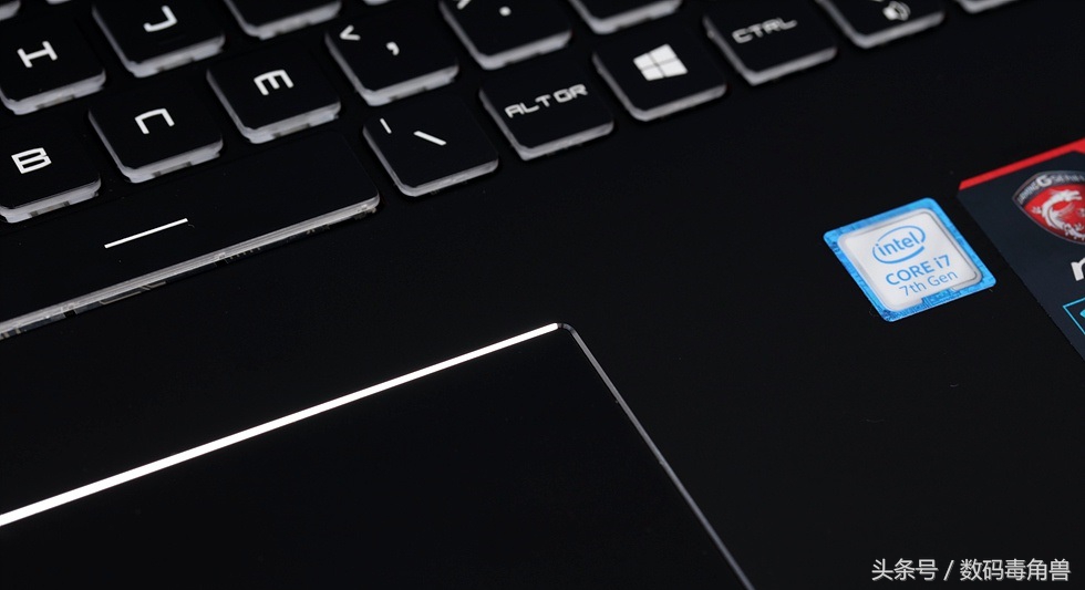 笔记本屏幕一条黑线怎么办,笔记本红蓝线