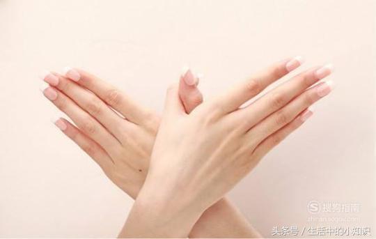 502胶水手和物品粘在一起怎么去除,手被502胶水粘了用什么可以清洗掉