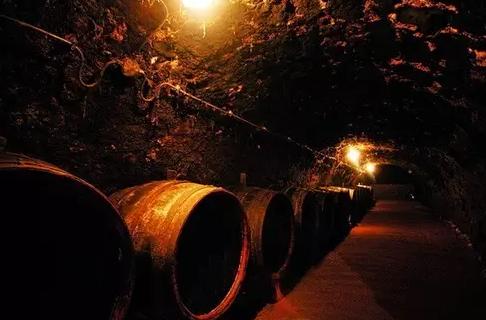 酒塞发霉怎么清理,酒塞松了怎么办