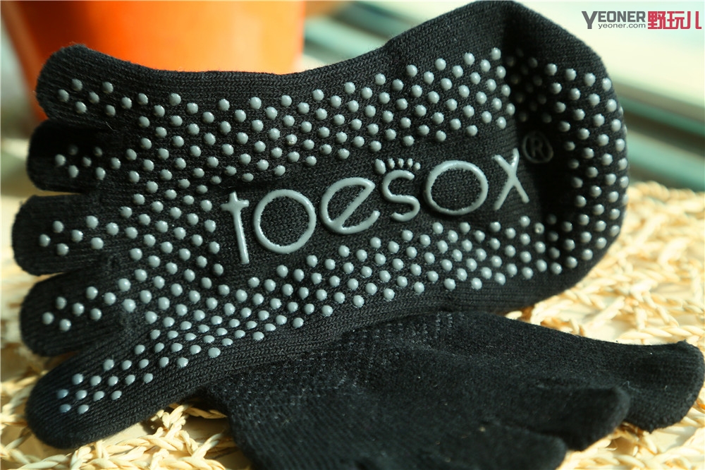 toesox系列防滑男士瑜伽袜大码袜,胶底运动防滑袜测评