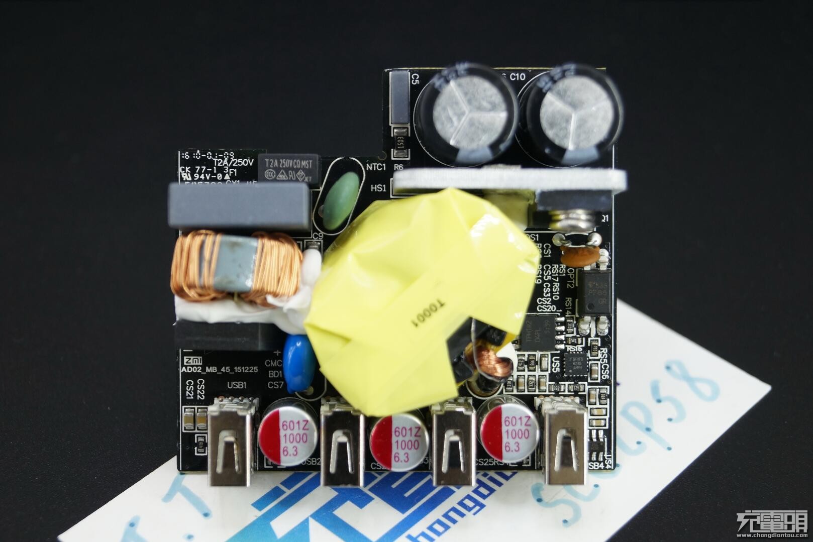 小米gan充电器65w拆解,小米65w双口充电器拆解