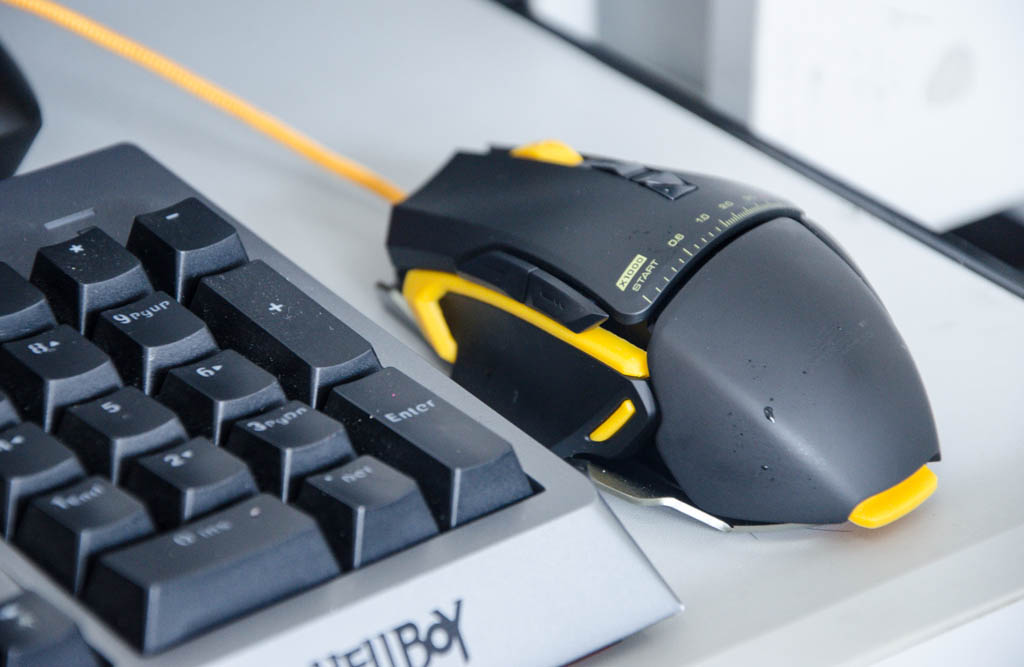 贱驴绝尘鼠标评测,贱驴325s是光电鼠标吗