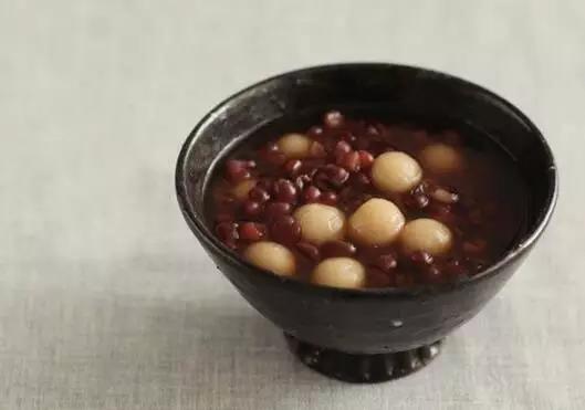 红豆糖水怎么煮快速烂,煮红豆快速出沙有妙招