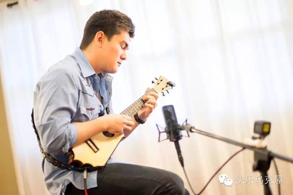 Ryo.M的KOALOHA定制权杖和吉他里里！