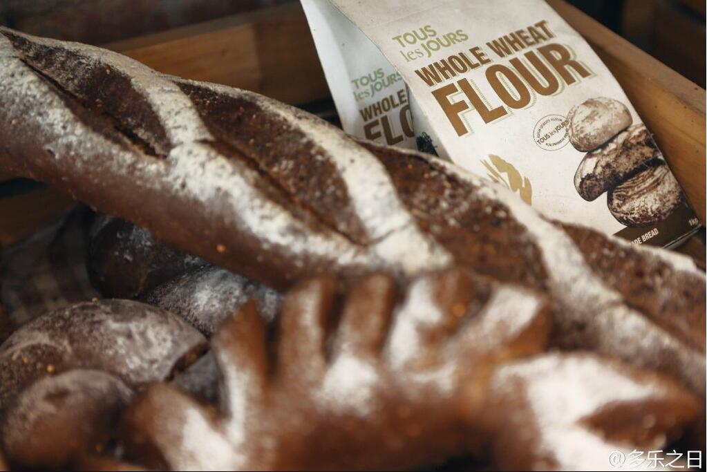 都教授代言服装,都教授北京现代广告