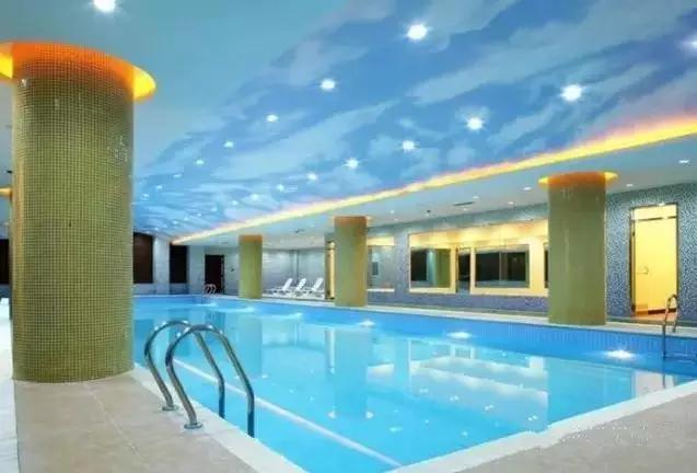 广州室内综合运动馆,下雨天的运动场馆