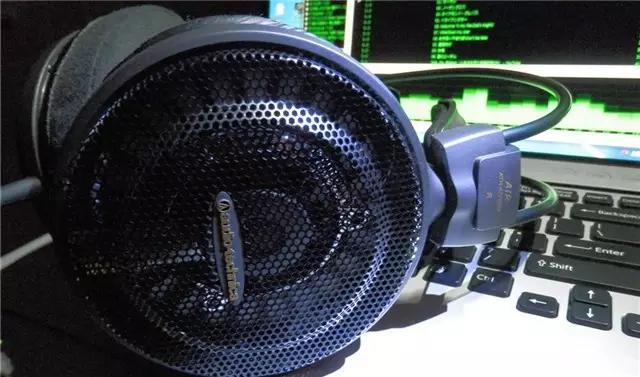 1到2千耳机,从1到100的音频