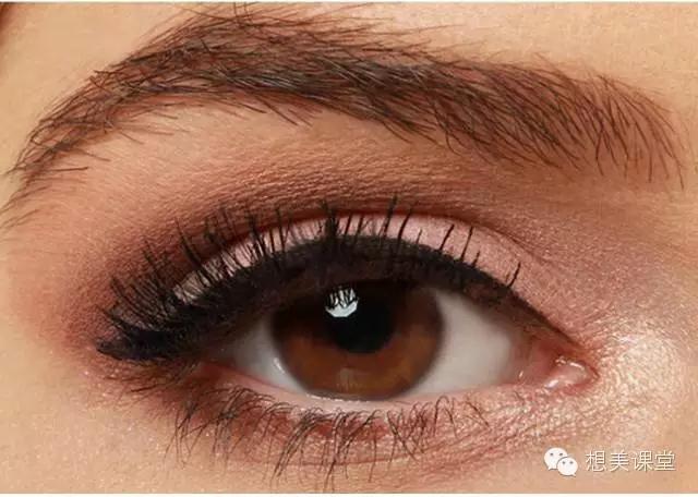 这些眼影盘，怎么也得有一个吧？！