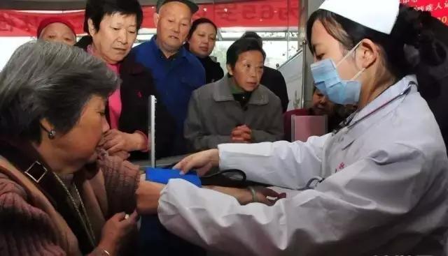 婊℃弧鐨勯兘鏄瘹鎰忓拰绂忓埄,90%鐨勬湰鍦颁汉閮戒笉鐭ラ亾鐨勯噸搴嗗喎鐭ヨ瘑