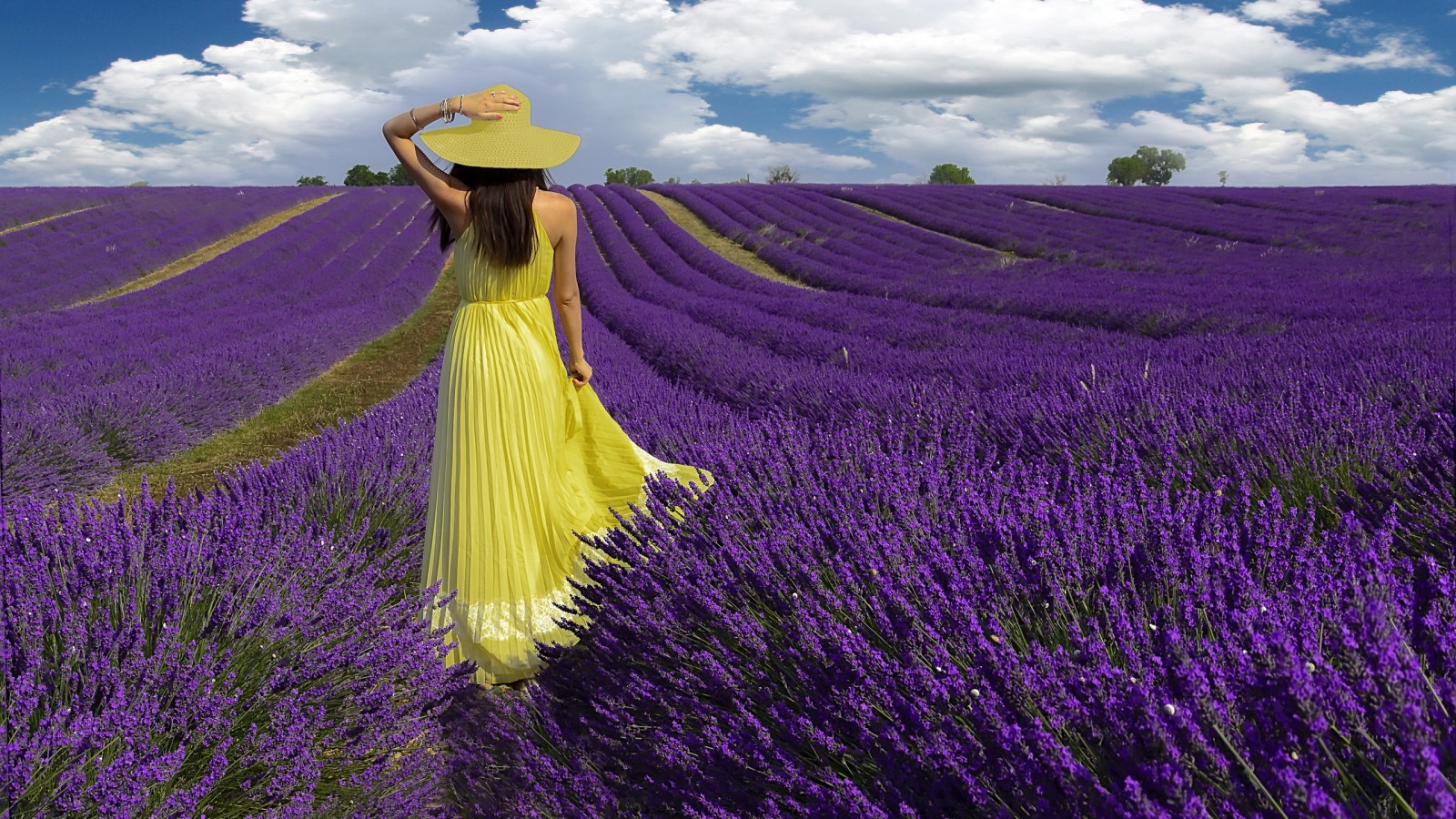 使用面膜后脸上痒脱皮,敷面膜后脸长痘泛红