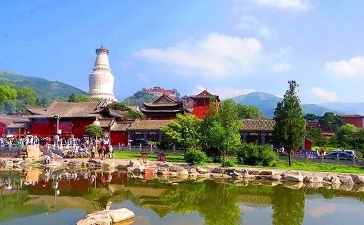 对联:三更月下三生石,三生石前三只羊,三只羊儿叫三声,咩咩咩