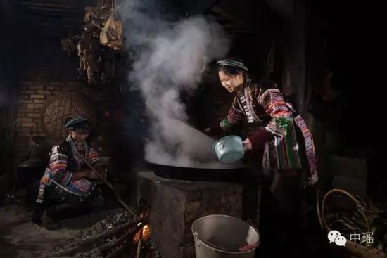 冬日里的温泉最暖心,冷天最适合泡温泉有益身体健康