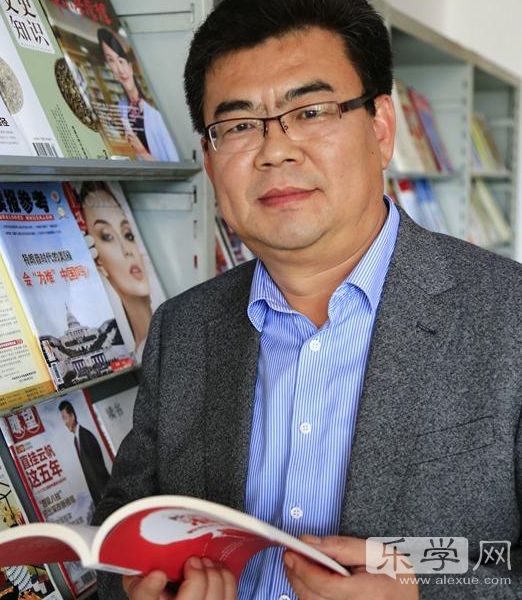 翟召东,青岛市崂山第二实验中学校长