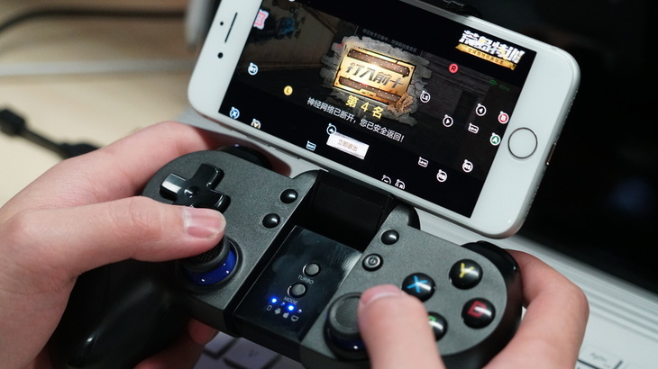 吃鸡游戏手柄到底怎么用啊,吃鸡手柄真的可以提升自己技术吗