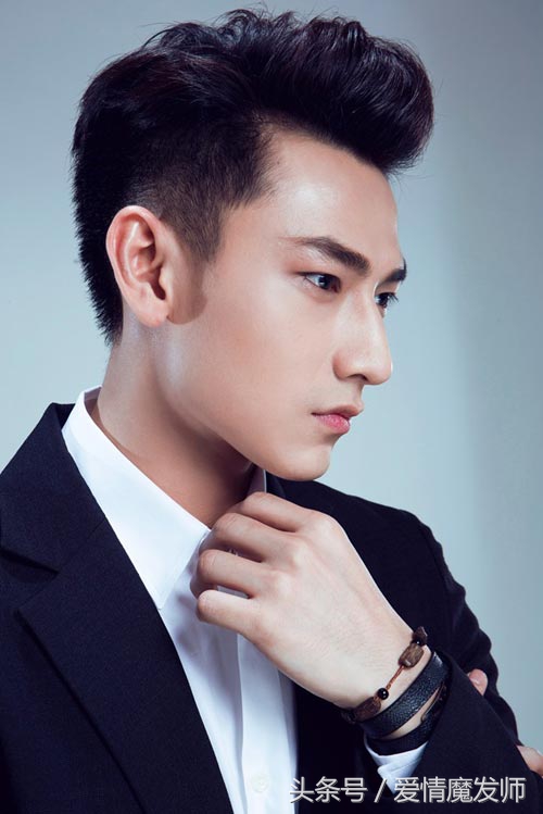 冬季男生发型不烫推荐,最适合秋冬季节男生烫的发型