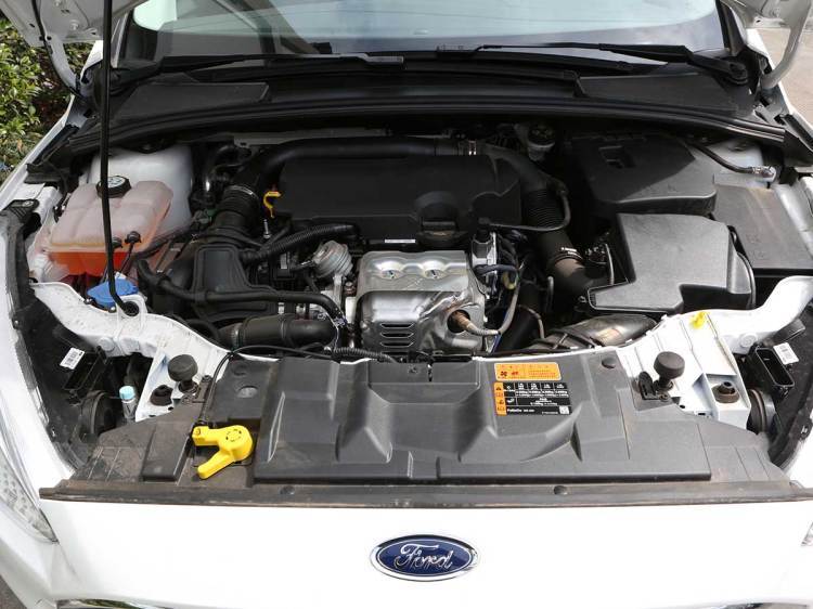 福克斯1.0t和1.6l发动机哪个更好,福特福克斯1.0t和嘉年华1.0t对比