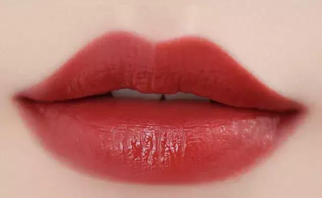 好用又便宜的彩妆产品推荐,新手必有的彩妆产品推荐