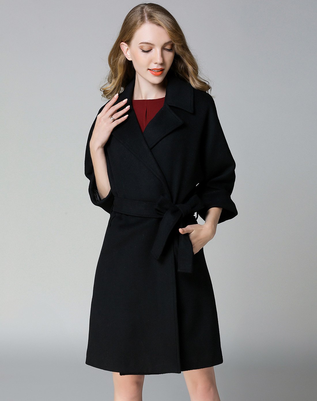 没有腰带的大衣怎么穿出高级感,带腰带的大衣怎么穿出高级感