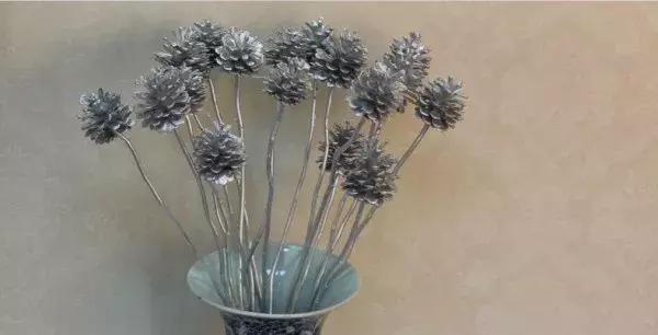 怎么把鲜花做成标本不会枯萎,透明树脂胶怎么制作鲜花标本