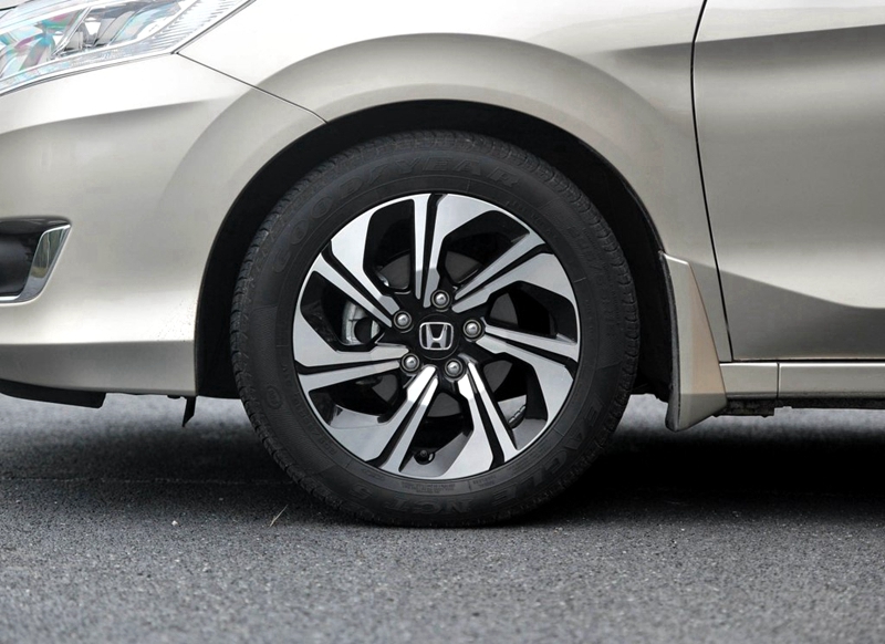 有年轻感又有动力的车50万以内,一辆动力十足的车