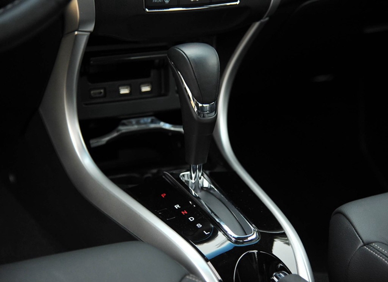 有年轻感又有动力的车50万以内,一辆动力十足的车