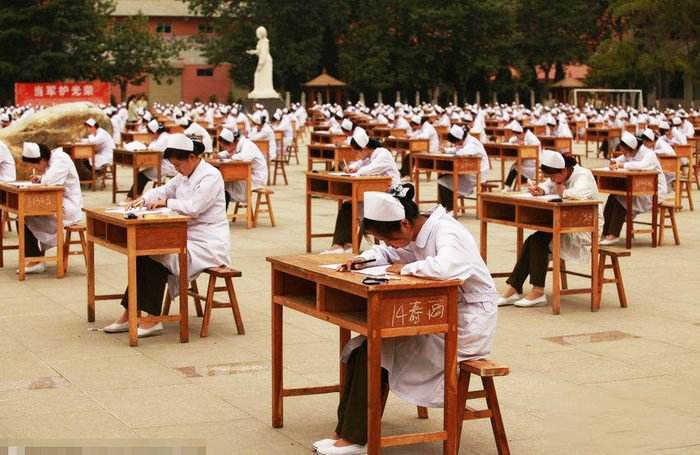 护士：因护考没有过，被医院辞退！求职被拒！我该怎么办？