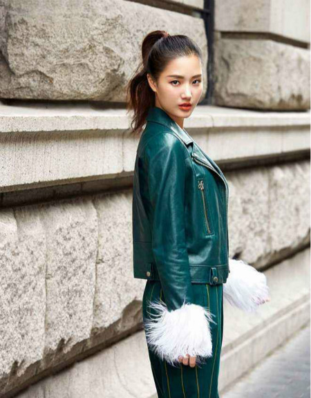 赵丽颖皮衣怎么搭配,赵丽颖大波浪造型皮衣