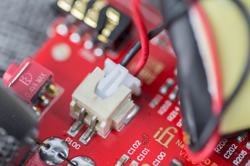 体验英伦之声，iFinanoiDSDBL解码耳放一体机评测