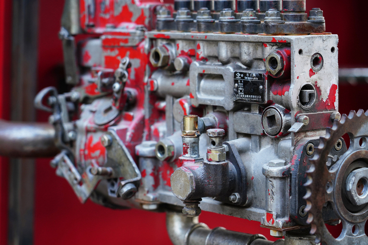 索尼fe24-105mmf4配哪款相机,小巧索尼微单像素高