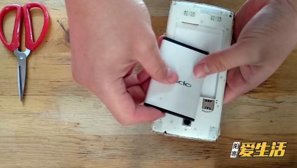 手机充电宝坏了充不上电怎样维修,手机充不上电该怎么跟修理师傅说