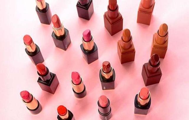 迪奥口红888和999哪个更适合素颜,素颜也显白的大牌口红