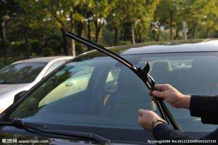 雨刮器小毛病怎么处理,雨刮器老容易坏