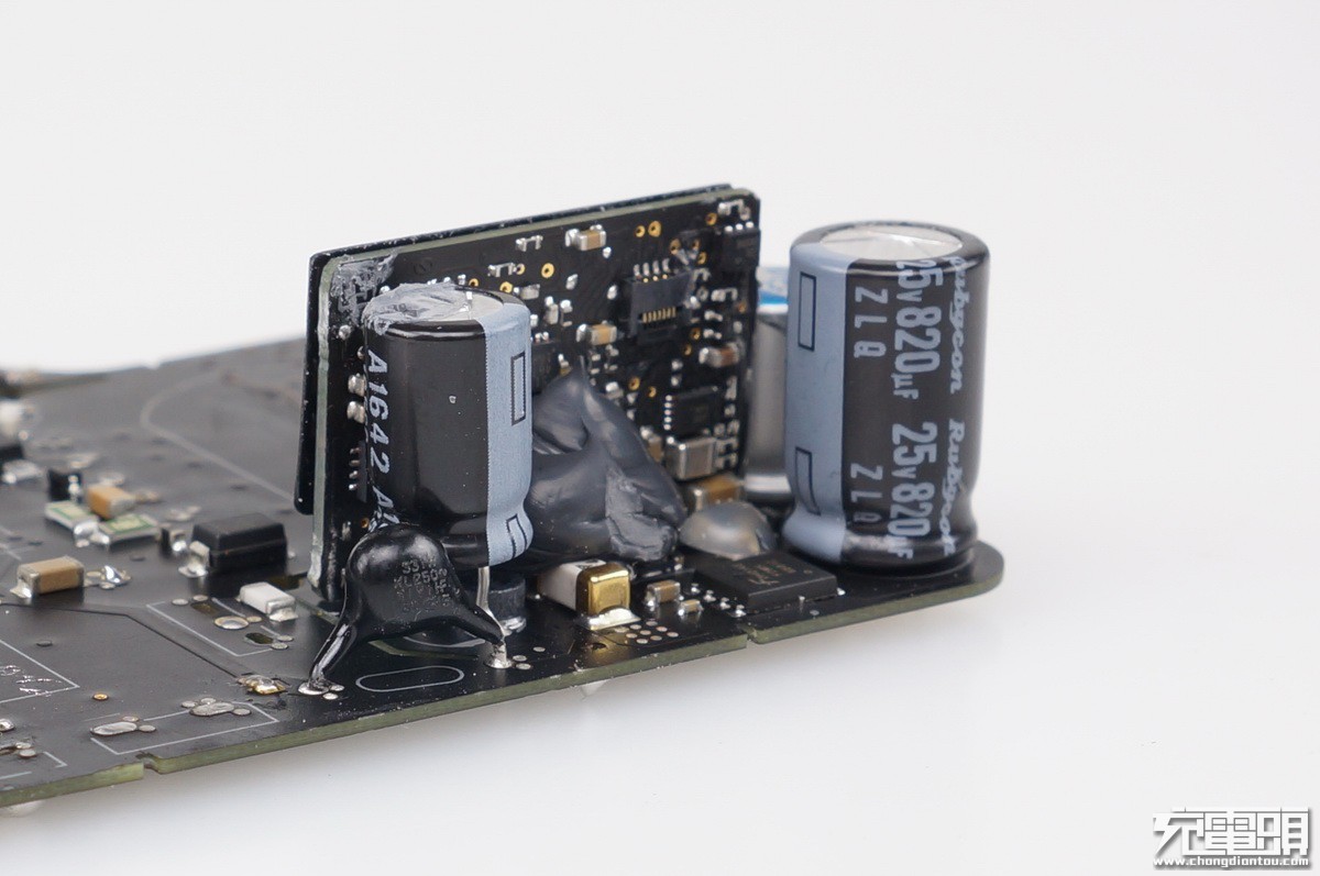 苹果87w充电器原装测评,苹果原装pd充电器66w超级快充