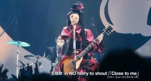 上周我们真的在电影院里住了两天