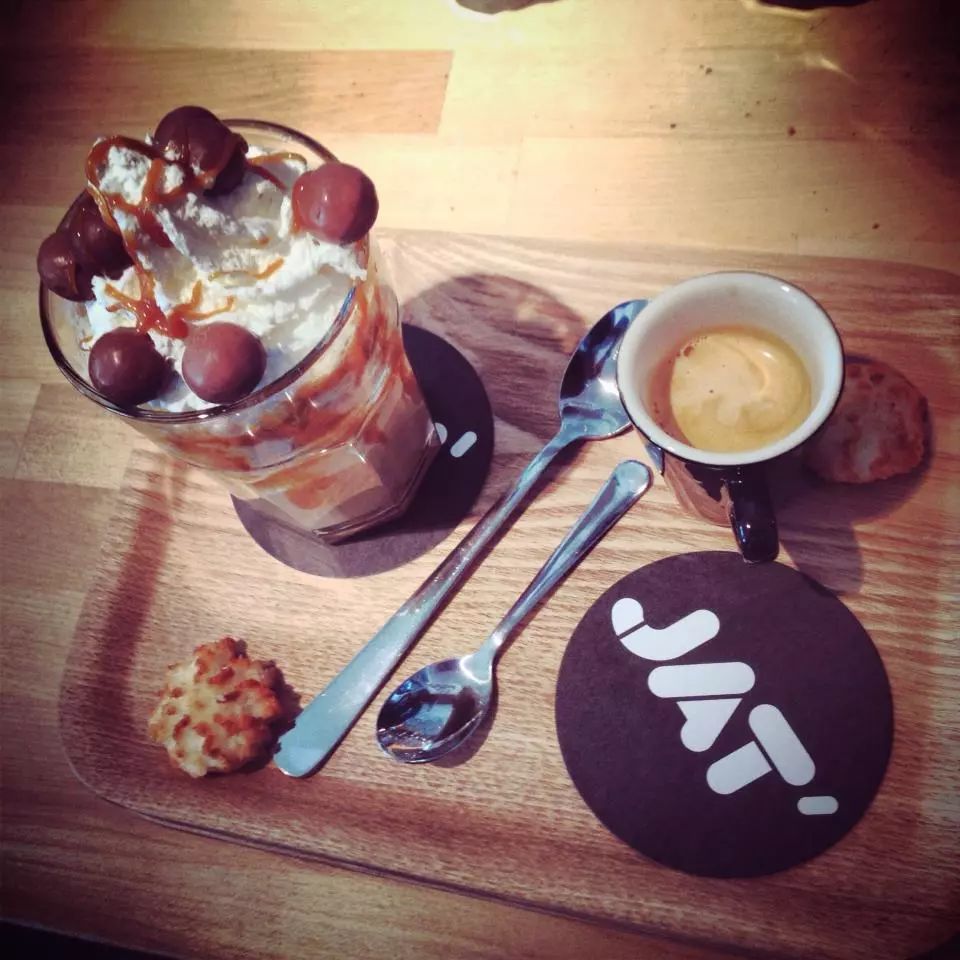 布鲁塞尔天鹅咖啡馆别具一格,布鲁塞尔的咖啡厅