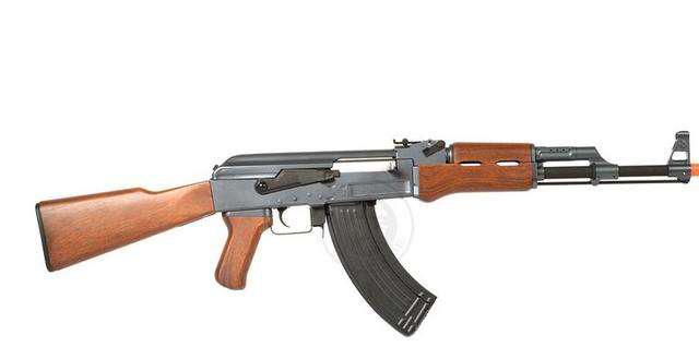 荒野行动ak47最强压枪,荒野行动ak47使用技巧