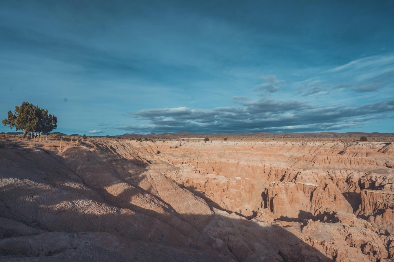 鍐呭崕杈惧窞鑻辨枃姝屾洸,鍐呭崕杈惧窞鐨勬瓕