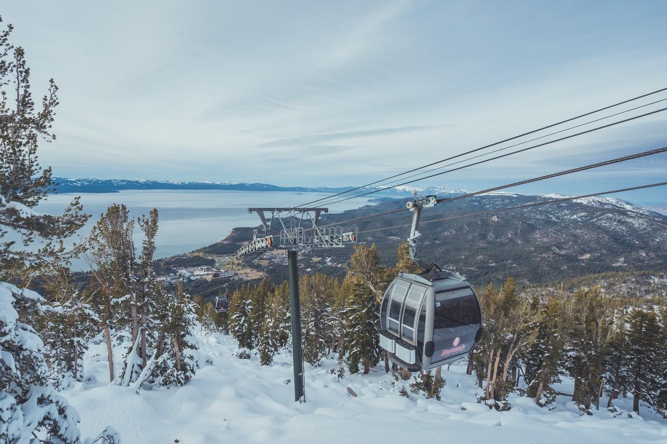 鍐呭崕杈惧窞鑻辨枃姝屾洸,鍐呭崕杈惧窞鐨勬瓕