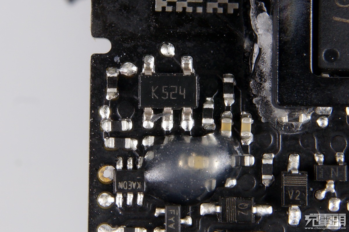 有没有仿的很真的苹果充电器,贫穷限制了我的想象力动画