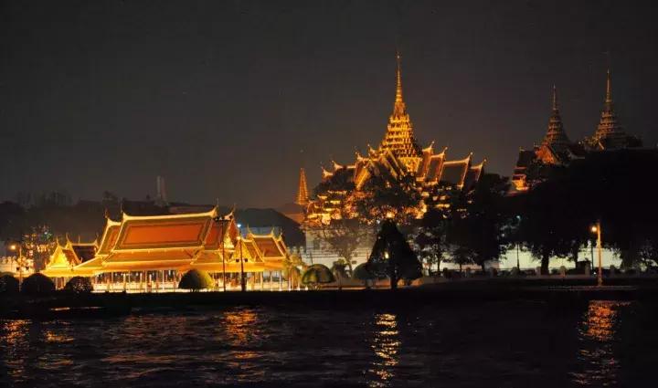 第一次去“天使之都”,打算待4天,怎么玩?