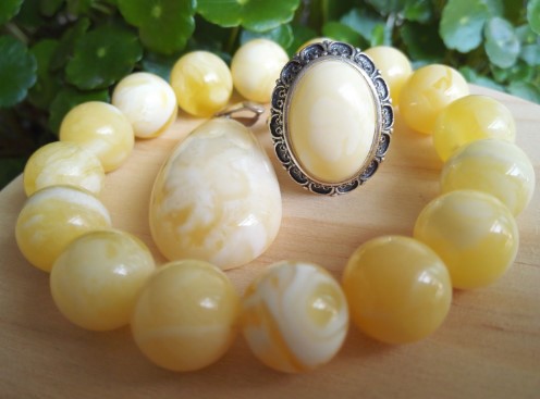 初学者用什么蜜蜡最好,学会这五招买蜜蜡就不用愁