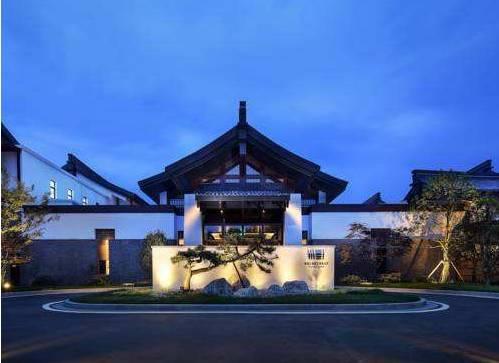 离城市不远靠自然很近,离城市不远却离自然很近完整版