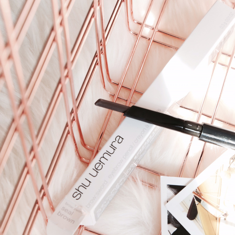 植村秀眉笔推荐,植村秀眉笔和贝玲妃眉笔哪个好