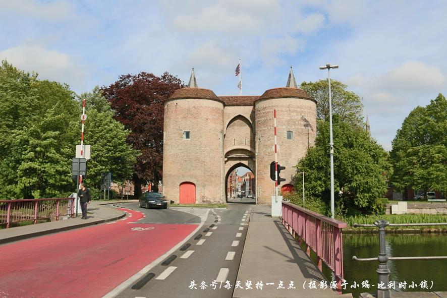 英语中的插入语翻译,英语中插入语用什么词引导