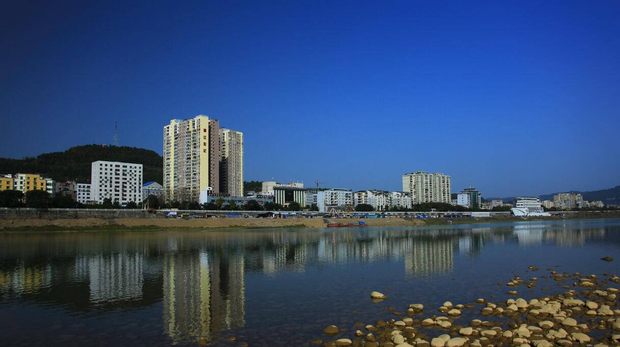 中国最牛的一个省会,中国最牛的一个县城