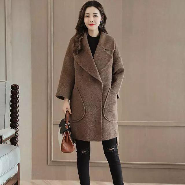 今年流行的毛呢外套怎么搭配,最洋气的格子毛呢外套