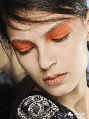 小s复古妆容,小烟熏眼妆小s